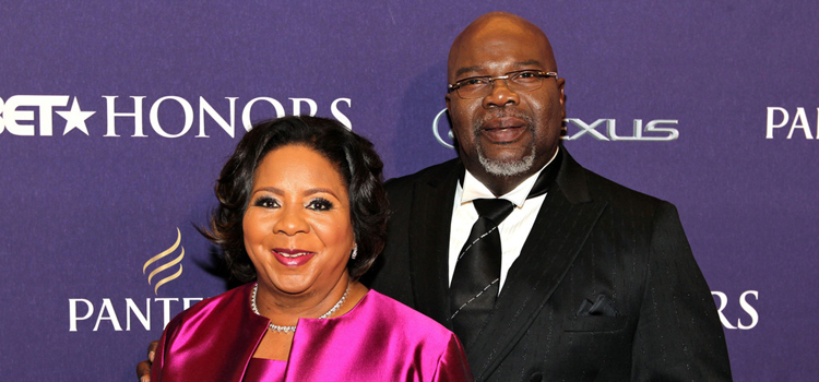 TD-Jakes-blasts-Instagram-commenter-over-remarks-about-his-wifes-gloves