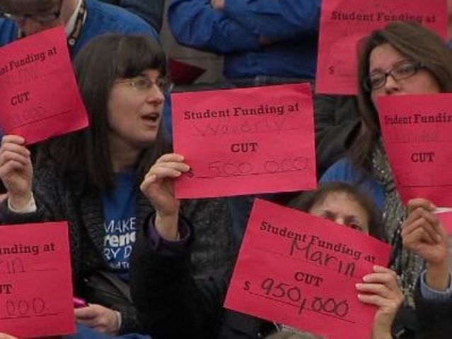 Teachers__union_decry_expected_cuts_to_C_1367400000_3150907_ver1.0_640_480 (1)