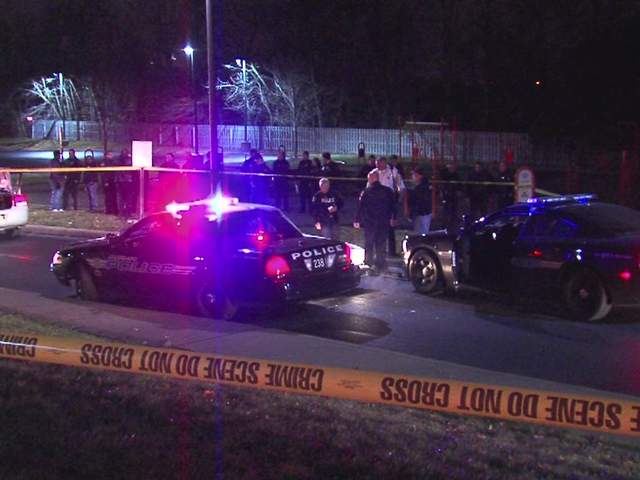 6pm__Cleveland_police_chase_internal_rev_517430000_20130424180833_640_480