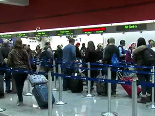 airport_20121226051423_320_240