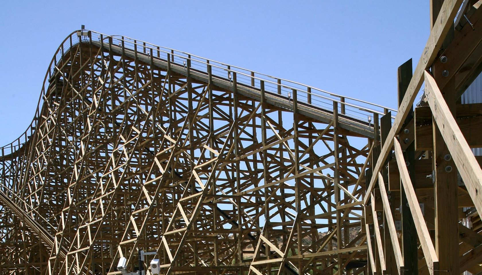 Six Flags Magic Mountain Sneak Peek Of 'Terminator Salvation: The Ride'