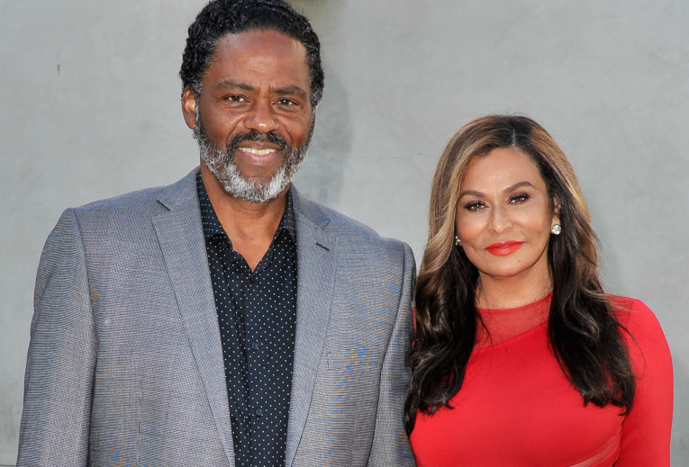 thumbnail - Tina Knowles & Richard Lawson celebrate Ebony cover