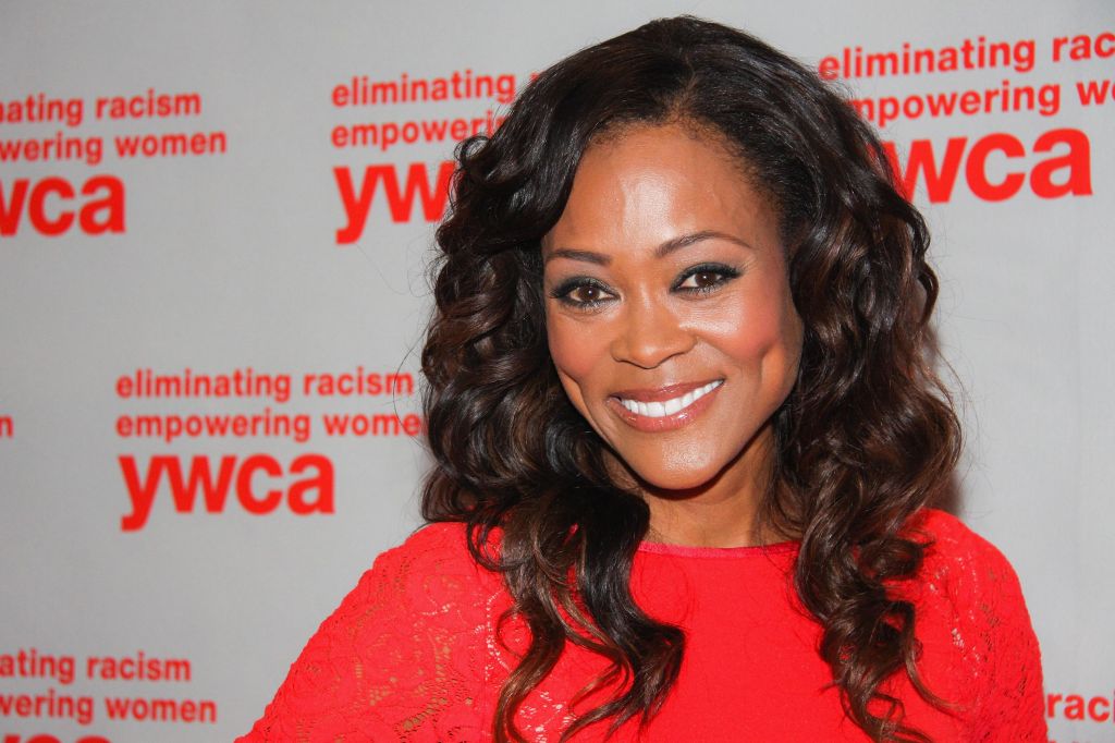 2014 YWCA USA Women Of Distinction Gala Hosted By Robin Givens - Arrivals