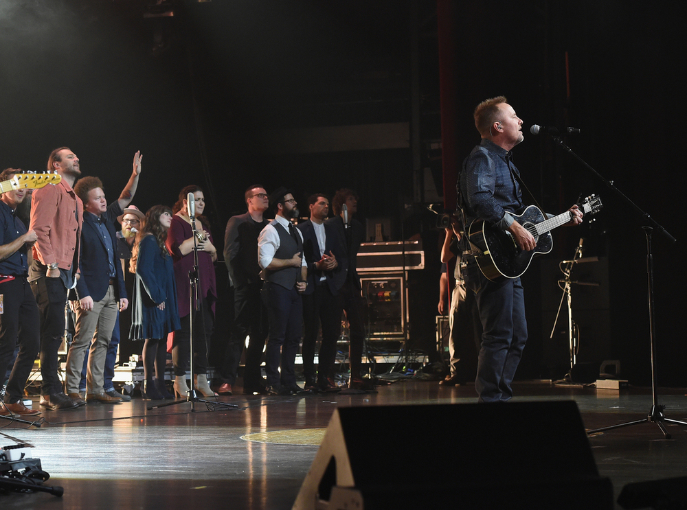 Image result for Chris Tomlin  worship night in america Getty image