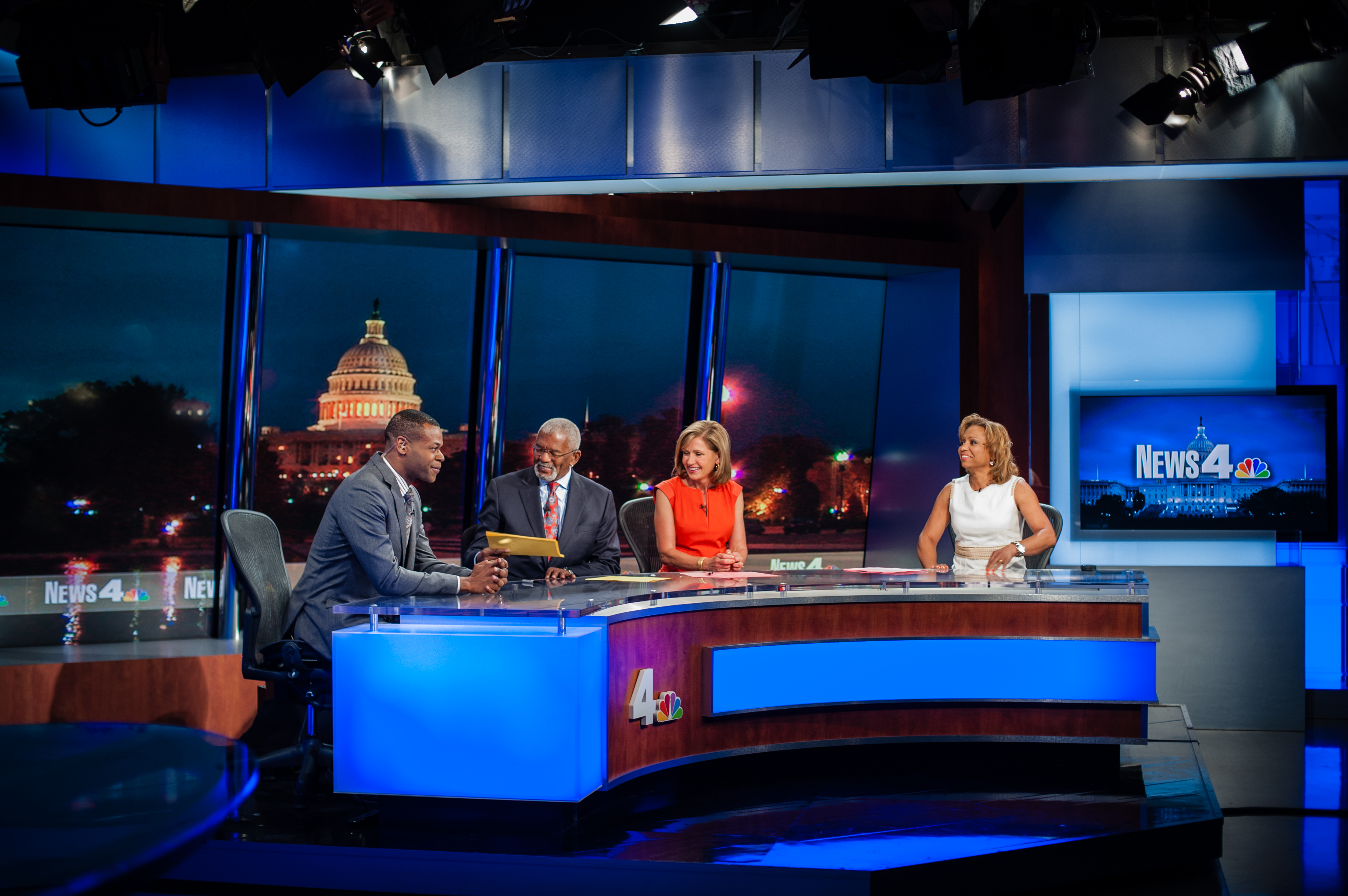 Doreen Gentzler and Jim Vance have been at NBC4.They've been continuously anchoring the 6 pm and 11 pm broadcasts since 1989.