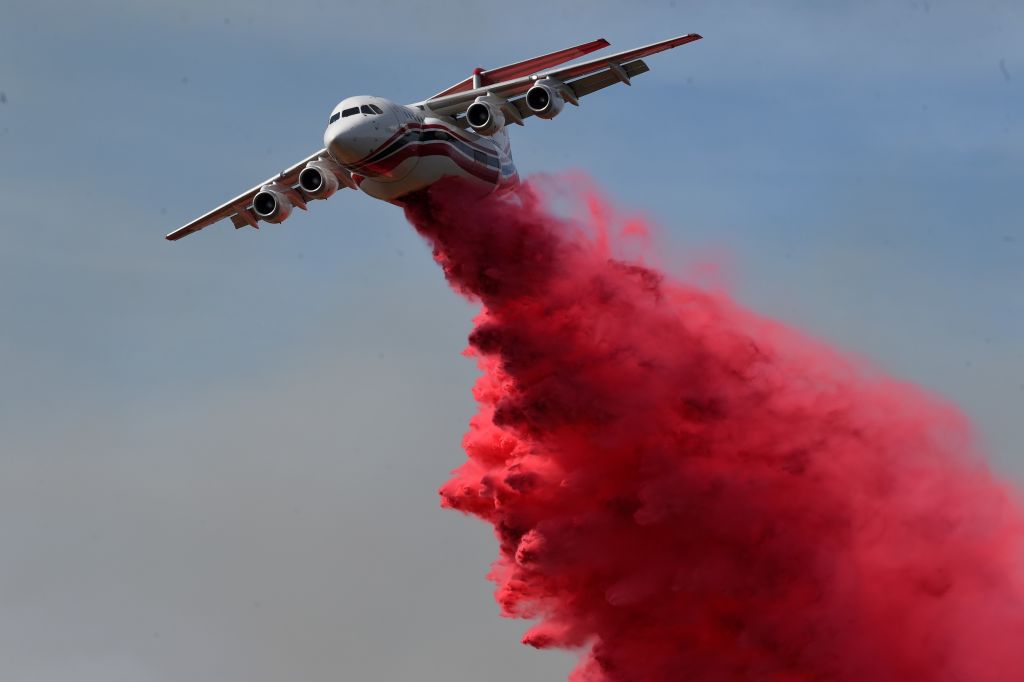 Hundreds evacuated as California wildfires spread