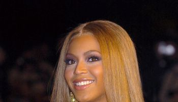 FRANCE-MUSIC-NRJ-AWARDS-KNOWLES