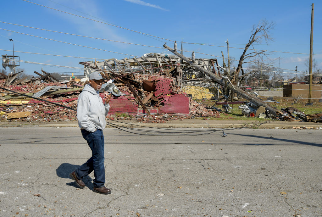 Over 20 Dead After Tornadoes Roar Across Tennessee, Including Nashville